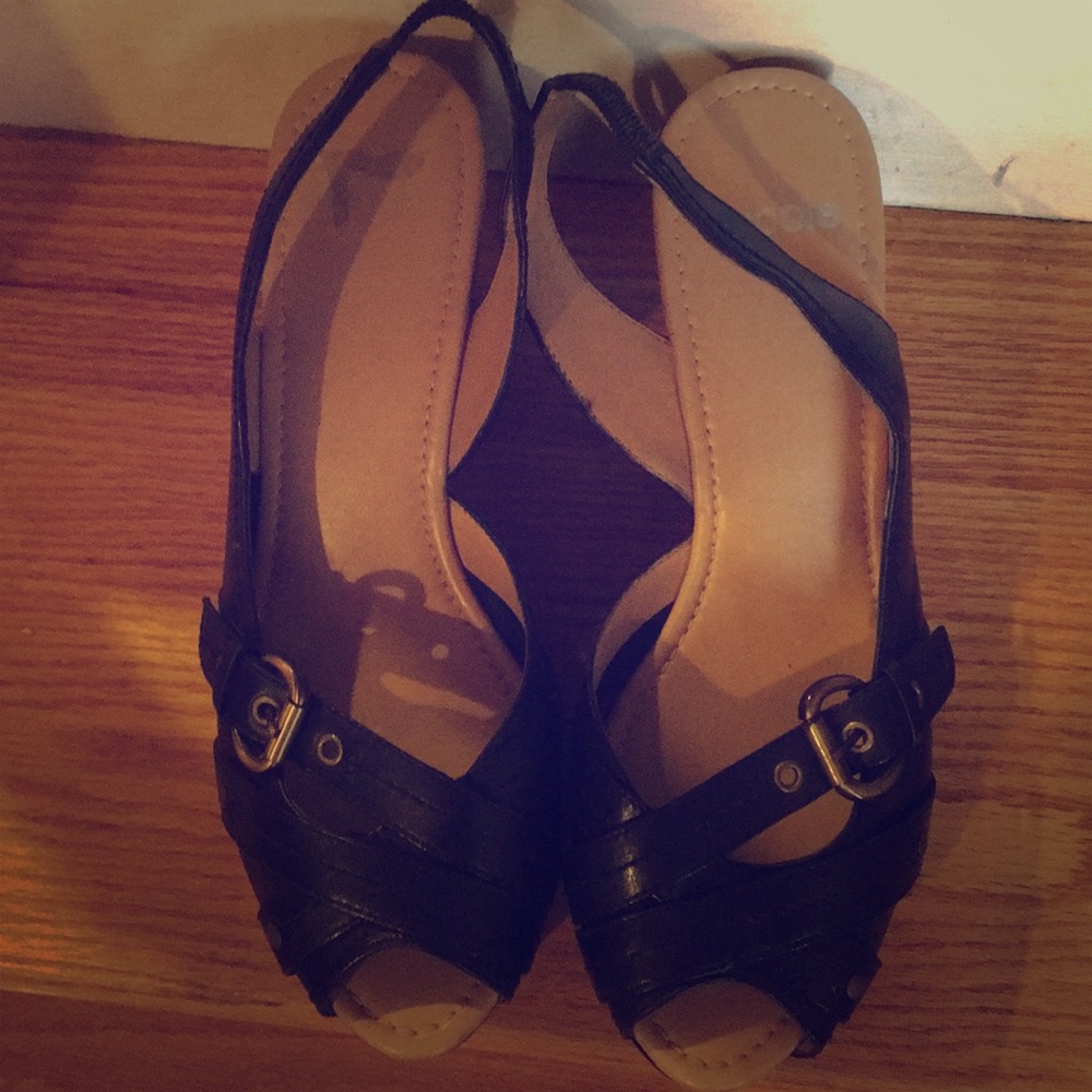 Black leather/ wood wedges